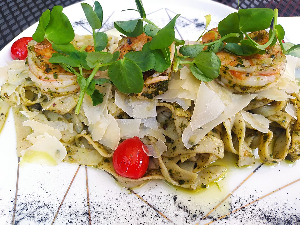 Photo: Pasta pesto