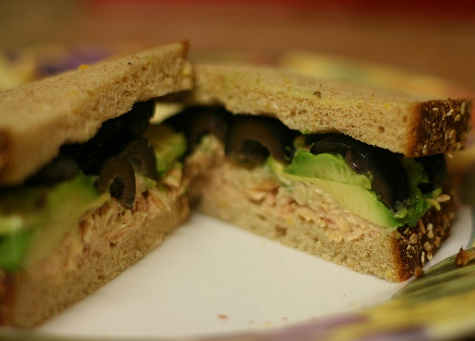 Photo: Tuna sandwich